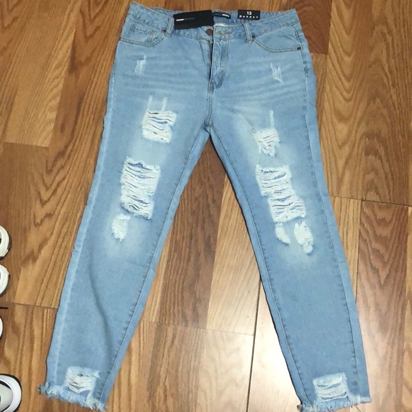 Fashion Nova Mom Ankle Jeans - Picture 2 of 7